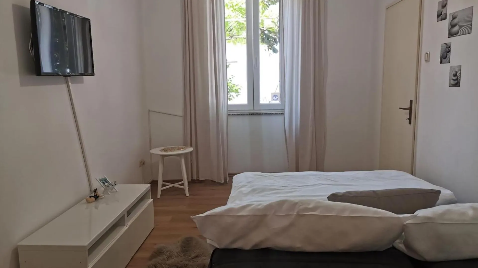 Schoenes Appartement Mit Terrasse Crikvenica